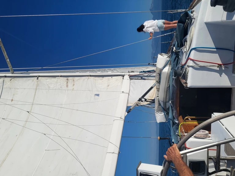 Pronajmout si Su progetto Sloop v Punta Ala