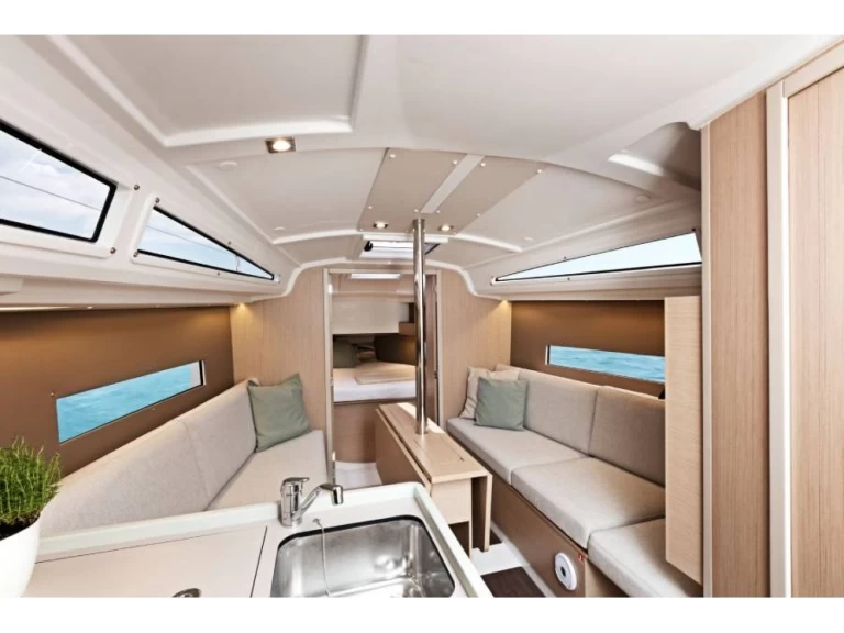 Pronajmout si Bénéteau Oceanis 30.1 v Saint-Quay-Portrieux