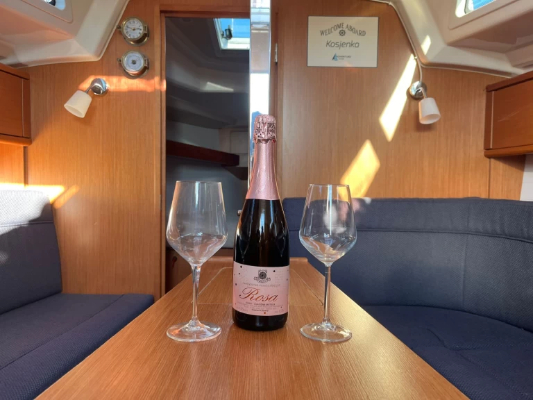 Plachetnice k pronájmu v Drage za nejlepší cenu