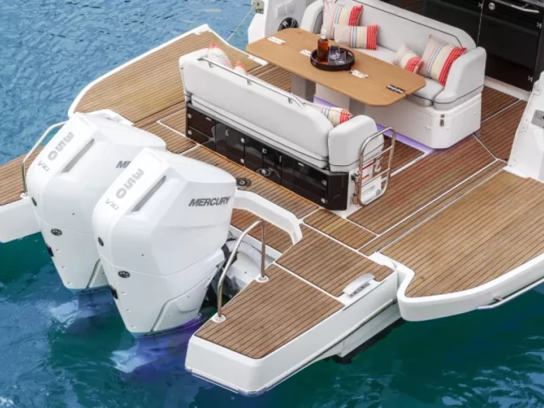 Pronájem lodi Makarska lákavé ceny Gran Turismo 36