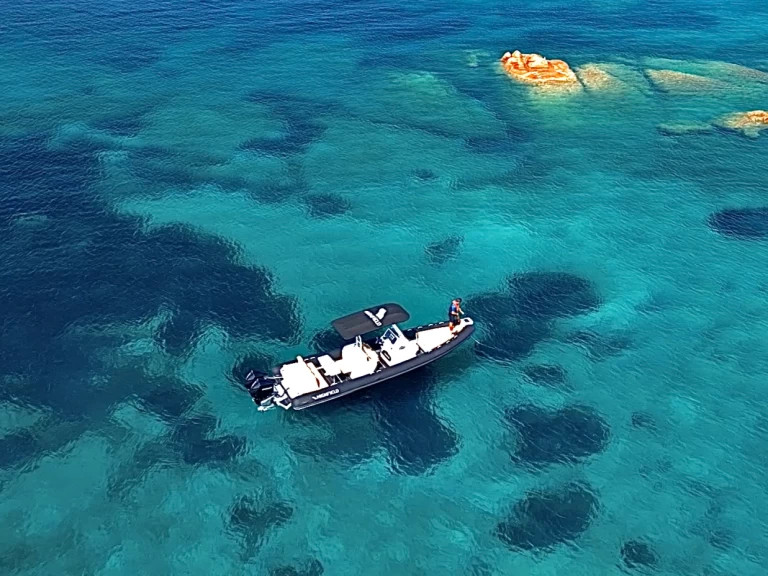 Pronájem jachty v Cannigione -Highfield 900 sport na Samboatu