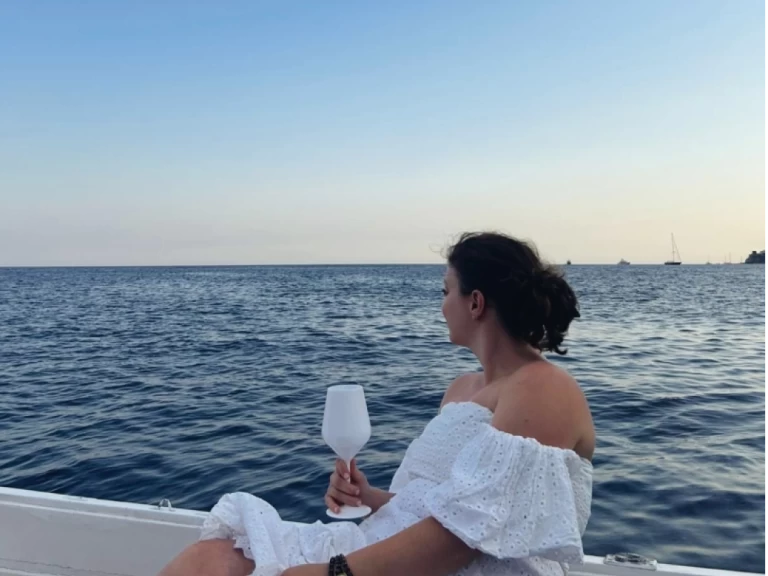 Pronájem Motorová loď Apreamare s licencí