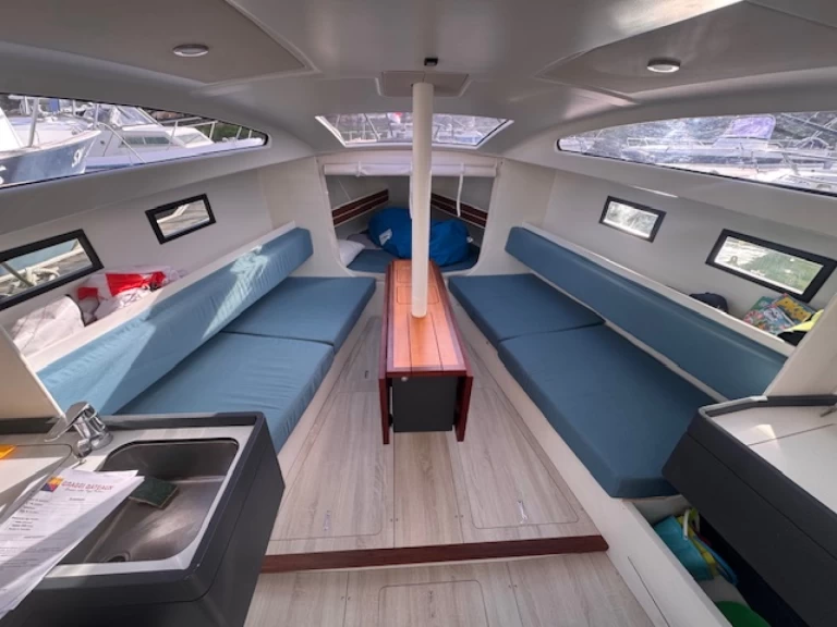 Plachetnice k pronájmu v La Rochelle za nejlepší cenu