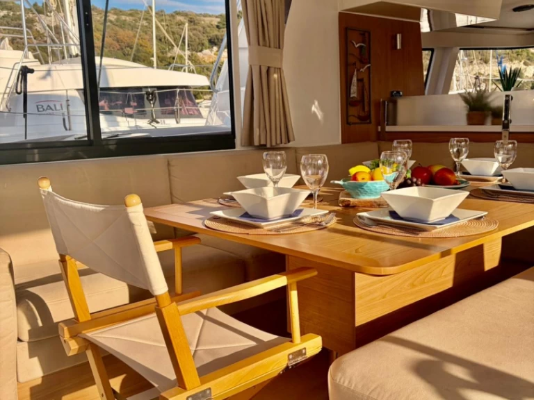 Bali Bali 4.6 jednotlivci a charterové společnosti v Primošten 