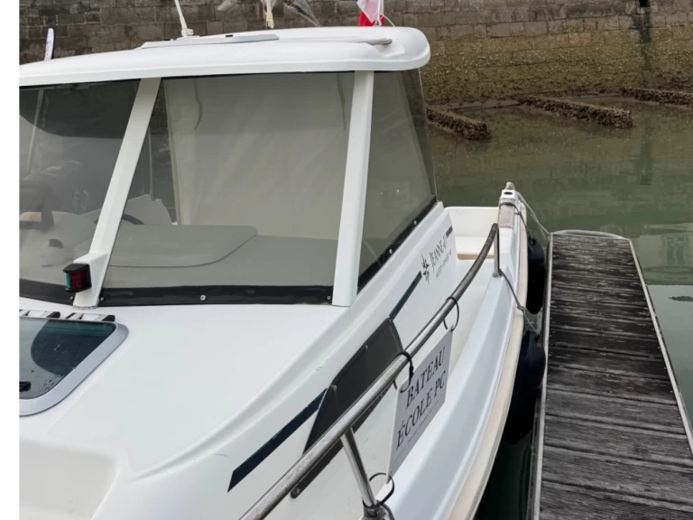 Pronájem jachty v La Rochelle -Jeanneau Merry Fisher 580 na Samboatu