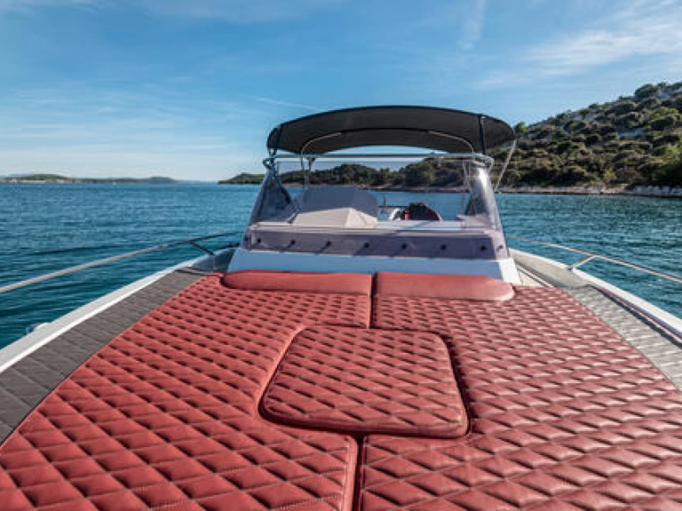 Pronájem jachty v Tribunj -Atlantic 730 Sun Cruiser na Samboatu