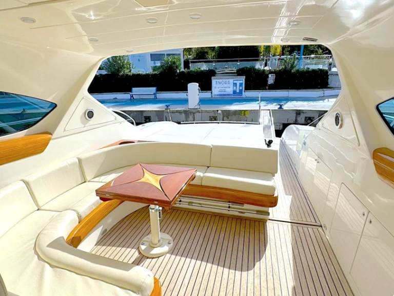 Pronajmout Motorová loď se skipperem či ne Conam v Tropea