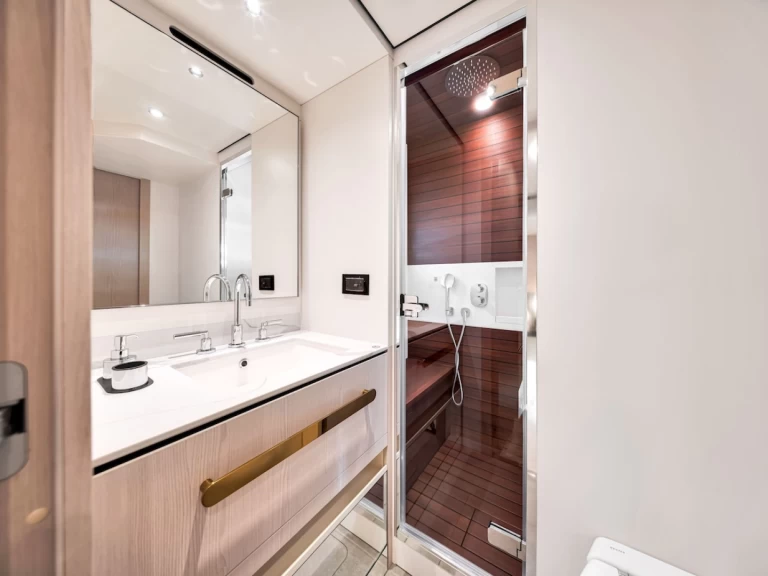 Pronajmout si Azimut 78 Fly v Miami