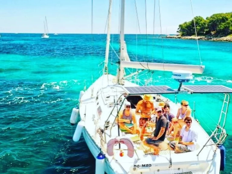 Pronájem lodi Antibes lákavé ceny Sun Charm 39