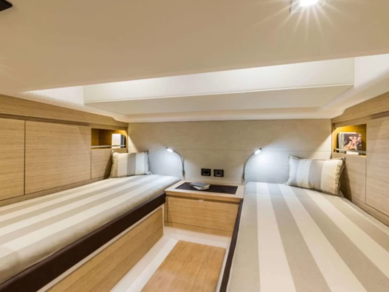 Pronájem lodi Planazo 43 v Ibiza Town na Samboatu