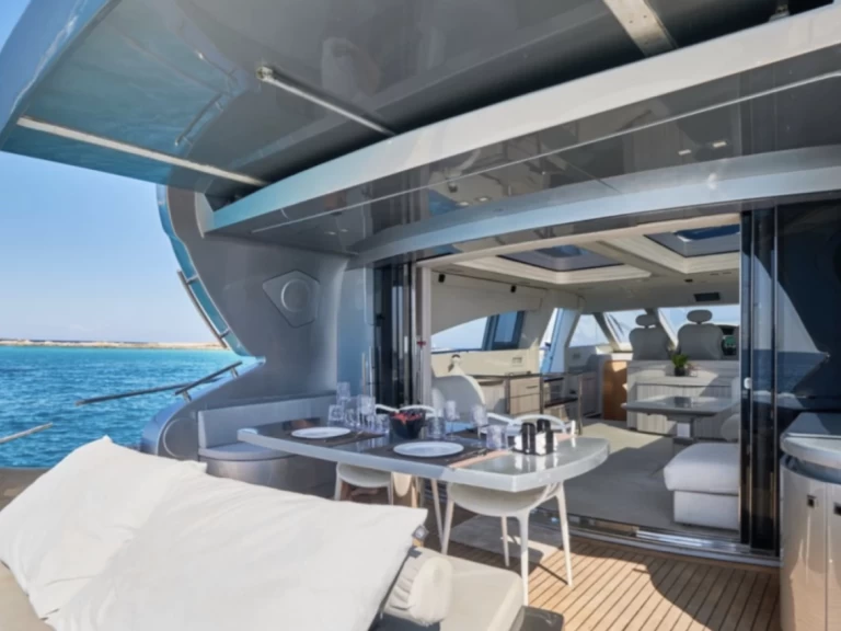 Ab Yachts 78 jednotlivci a charterové společnosti v Ibiza Town
