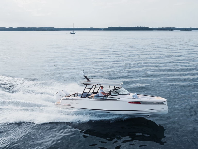 Motorová loď k pronájmu v Anávyssos za nejlepší cenu