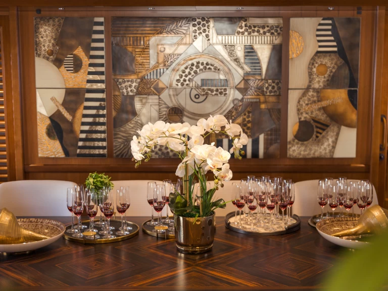 Pronájem Jachta Sunseeker s licencí