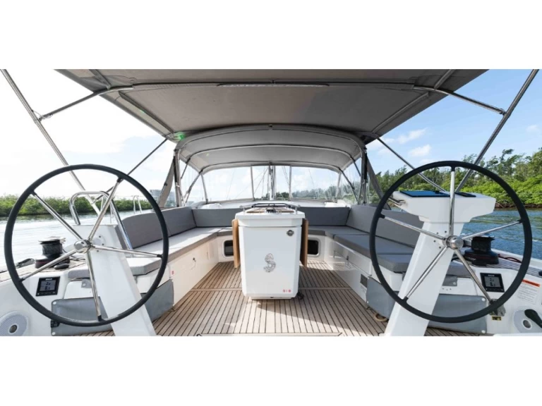 Pronájem lodi Lefkáda lákavé ceny Oceanis 51.1