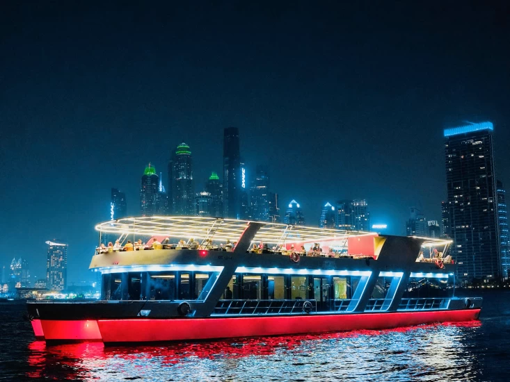 Pronájem lodi Dubaï harbour lákavé ceny X15