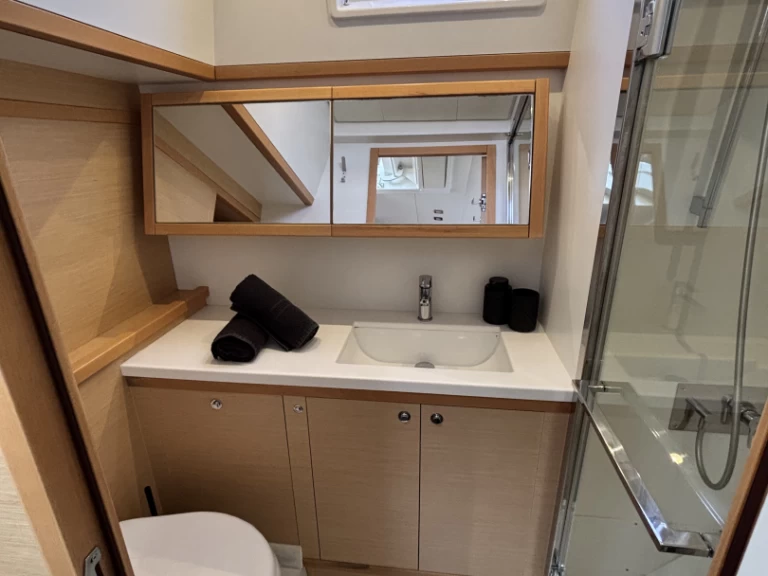 Pronájem lodi Capo d'Orlando lákavé ceny Lagoon 52 F