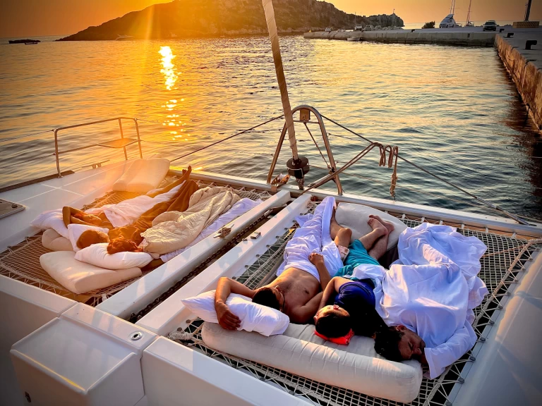 Pronájem Katamarán Lagoon s licencí