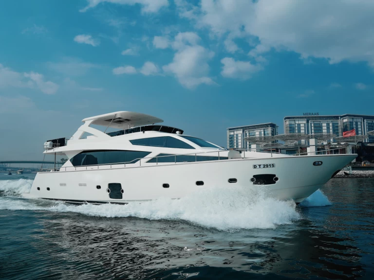 Sunseeker Polans jednotlivci a charterové společnosti v Dubaï harbour