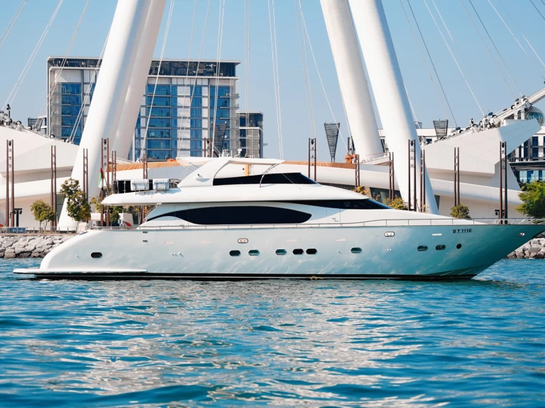 Sunseeker X8 jednotlivci a charterové společnosti v Dubaï harbour