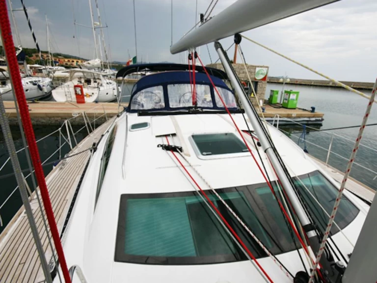 Jeanneau Sun Odyssey 54 DS jednotlivci a charterové společnosti v Pisticci