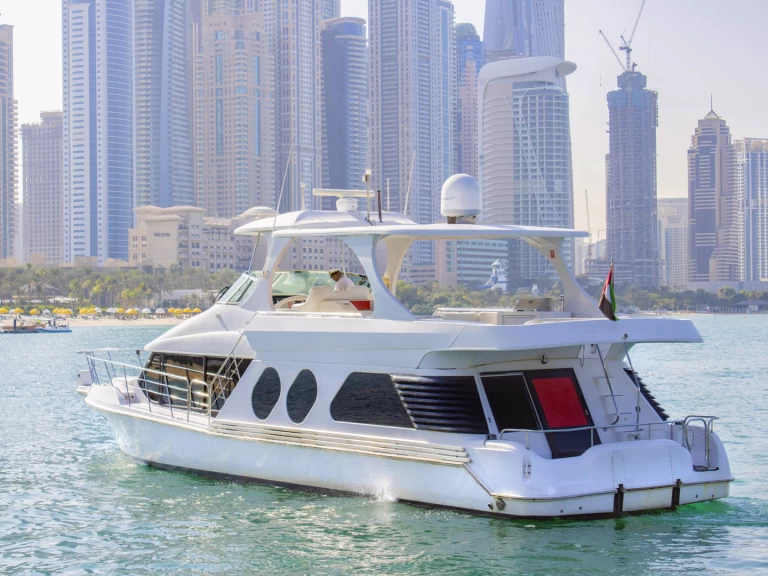 Pronájem lodi Dubaï harbour lákavé ceny X23