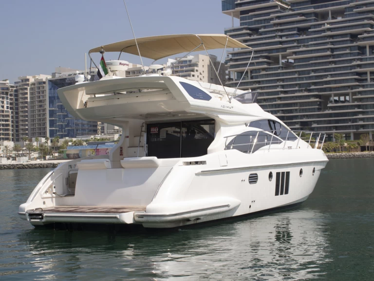 Gulf Craft - Majesty Yachts X7 jednotlivci a charterové společnosti v Dubaï harbour