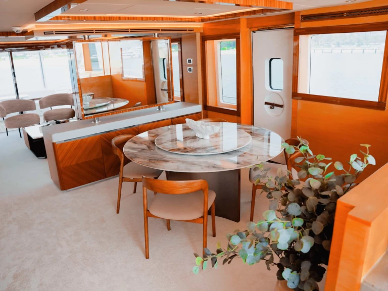 Pronájem lodi Dubaï harbour lákavé ceny Silo