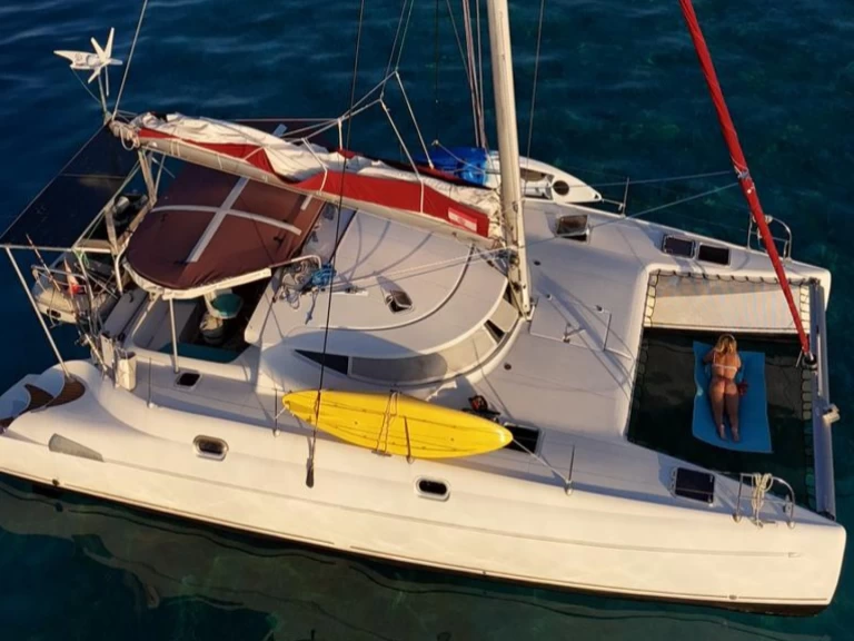 Pronajmout si Fountaine Pajot Athena 38 v Moorea