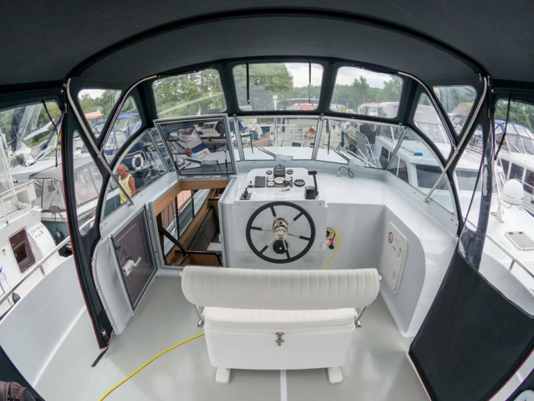 Pronájem Říční loď Gruno s licencí