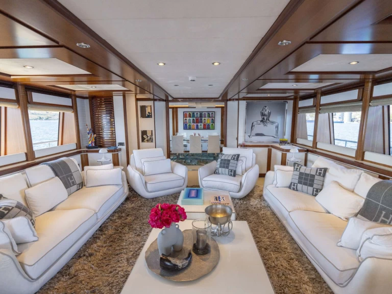 Jachta k pronájmu v Atény za nejlepší cenu