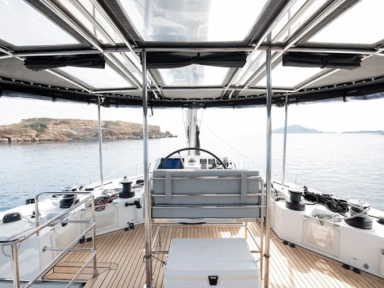 Pronájem lodi Lagoon Lagoon 560 v Nea Peramos na Samboatu