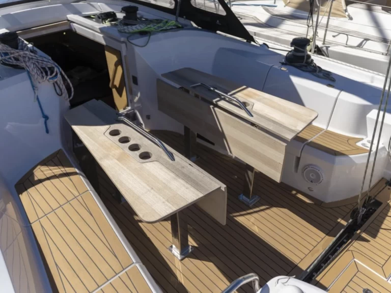 Pronajmout si Elan Elan E6 v Biograd Na Moru