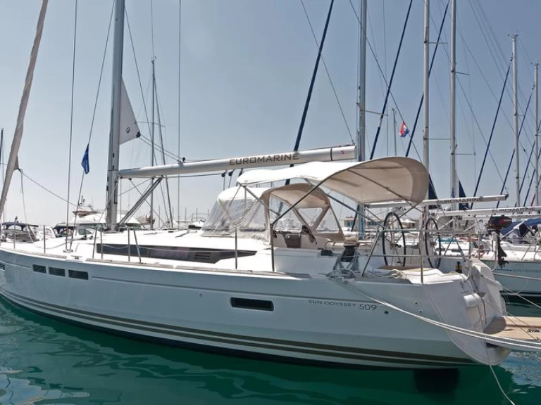 Pronájem lodi Jeanneau Sun Odyssey 509 v Pula na Samboatu