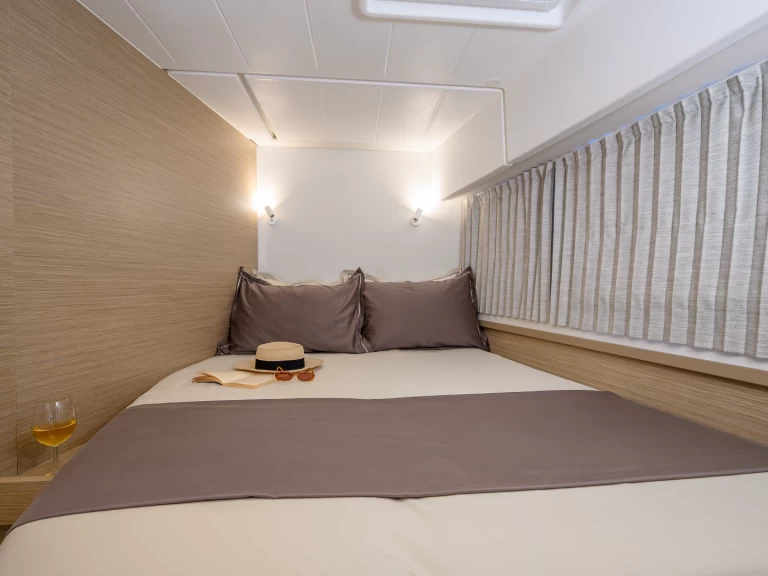 Pronajmout Katamarán se skipperem či ne Lagoon v Trogir