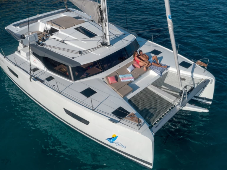 Fountaine Pajot Astrea 42 jednotlivci a charterové společnosti v Sète