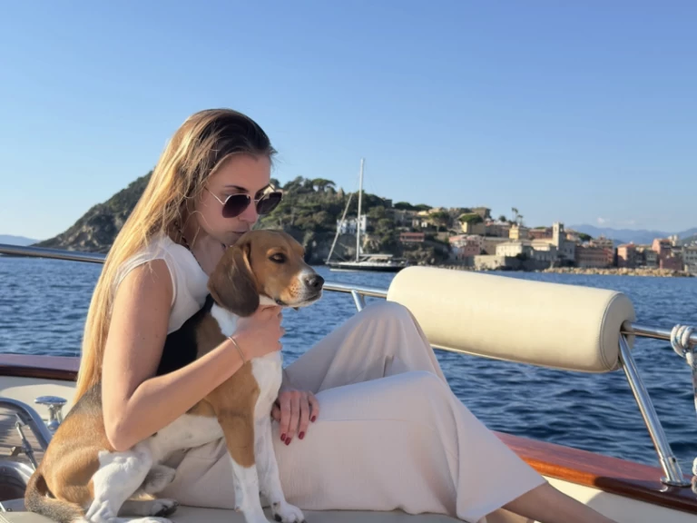 Pronajmout Motorová loď se skipperem či ne Fratelli Aprea v Lavagna