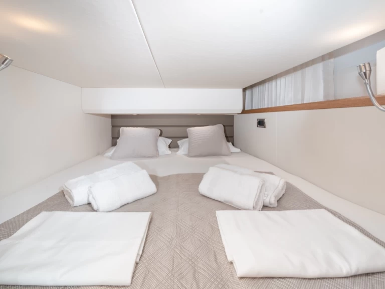 Pronájem Motorová loď v Makarska -Galeon Galeon 430 Skydeck