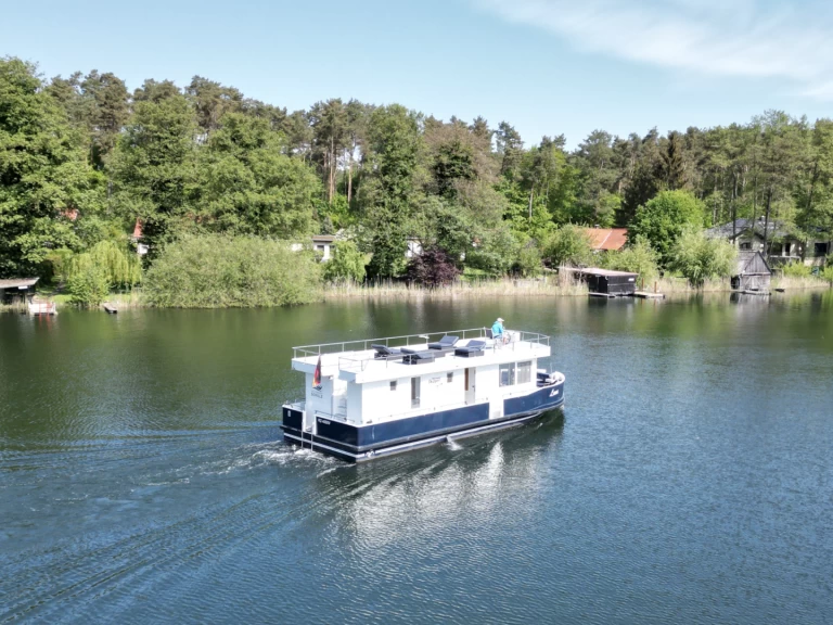 Pronájem Říční loď v Waren (Müritz) -Hausboot Yachtsuite