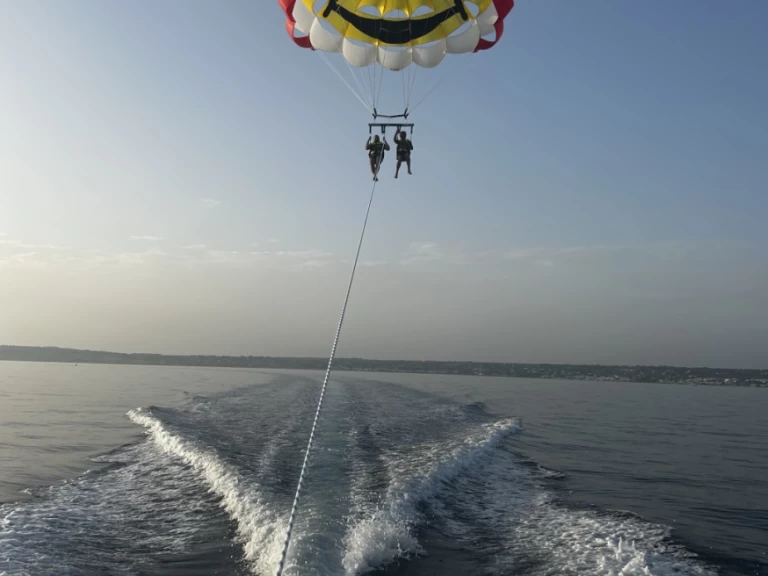 Pronájem lodi Mercan Parasailing 28 v Torre Vado na Samboatu