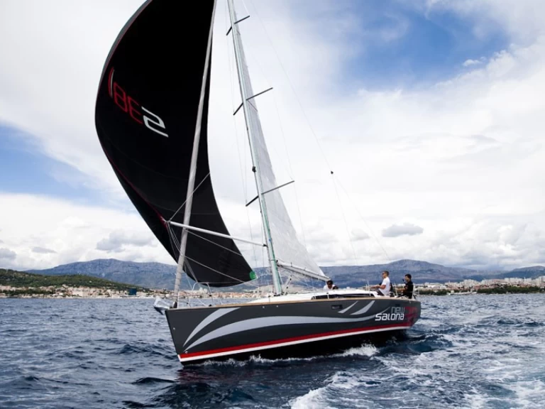 Pronájem lodi Salona Salona 38 v Kaštela na Samboatu