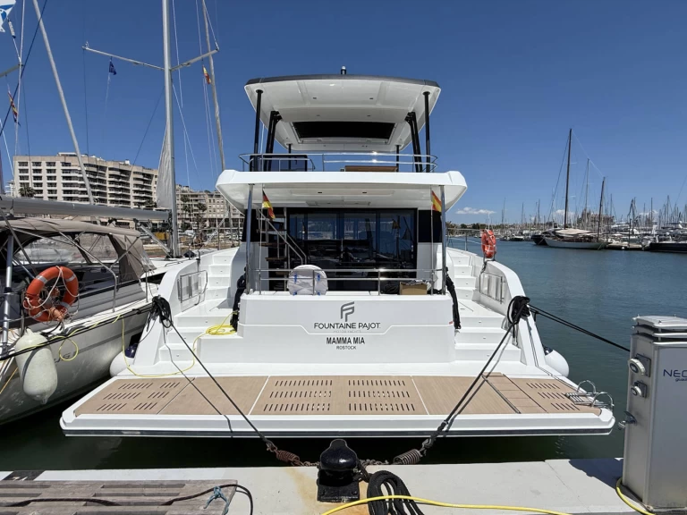 Pronájem lodi Palma de Mallorca lákavé ceny Fountaine Pajot MY6