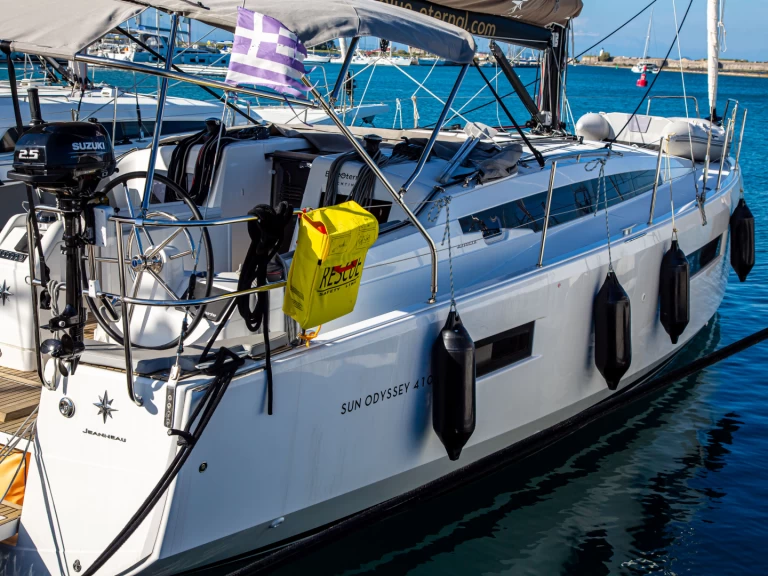 Jeanneau Sun Odyssey 410 jednotlivci a charterové společnosti v Preveza