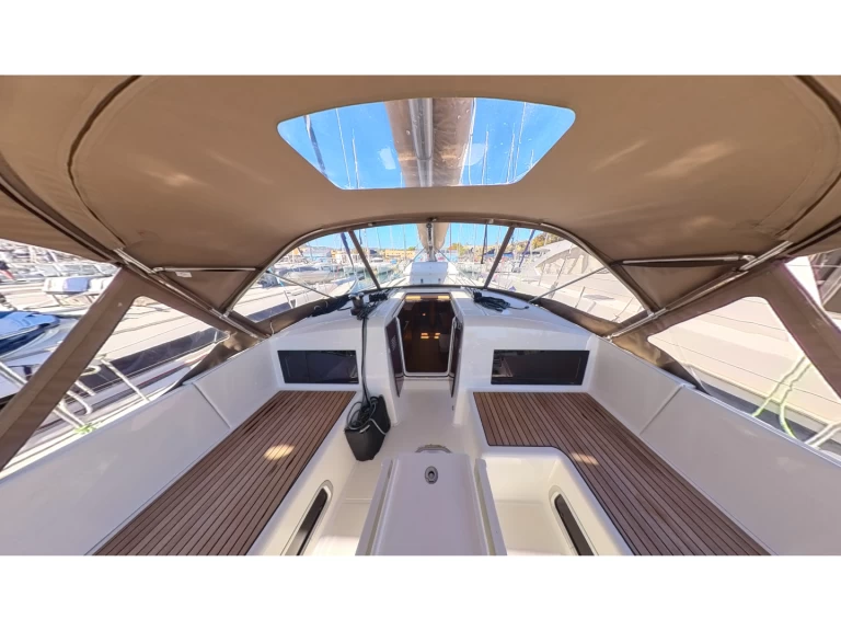 Pronájem lodi Jeanneau Sun Odyssey 490 v Santa Cruz de Tenerife na Samboatu