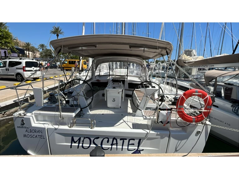 Bénéteau Oceanis 51.1 jednotlivci a charterové společnosti v Santa Cruz de Tenerife