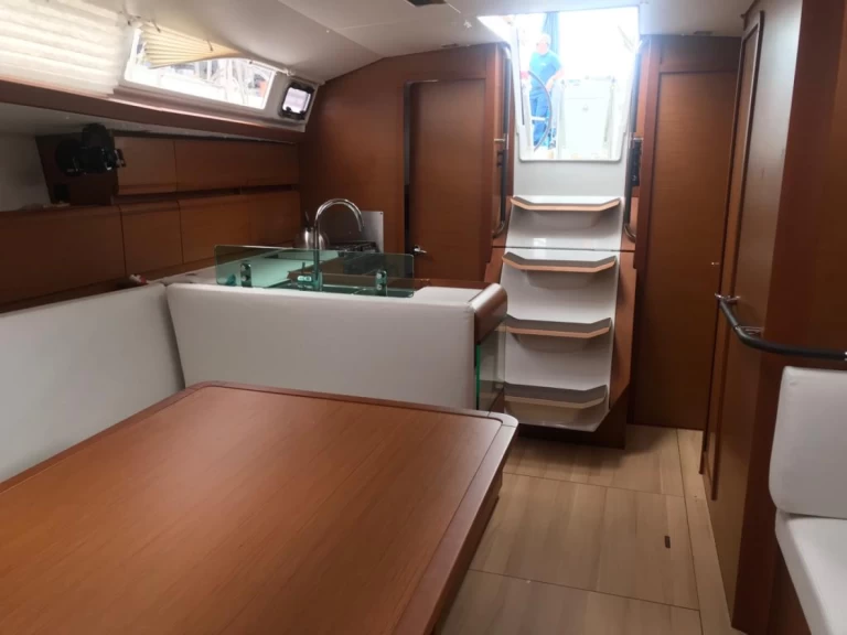 Pronájem lodi Palma de Mallorca lákavé ceny Sun Odyssey 419