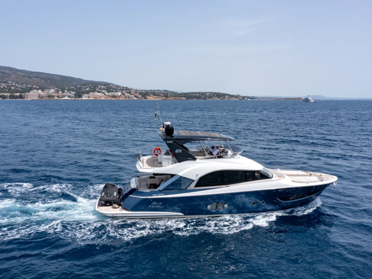 Pronajmout si Bénéteau Monte Carlo Yacht 66 v Castellammare di Stabia