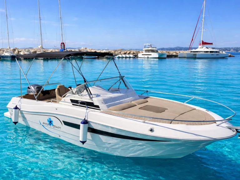 Pronájem jachty v Saint-Laurent-du-Var -Pacific Craft Pacific Craft 700 SC na Samboatu