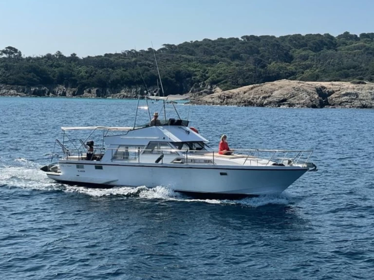 Pronájem jachty v Hyeres -Guy Couach Guy Couach 1201 Fly na Samboatu