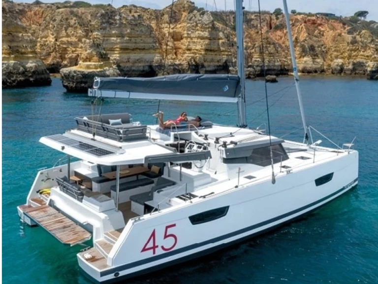 Pronajmout si Fountaine Pajot Elba 45 v Le Marin
