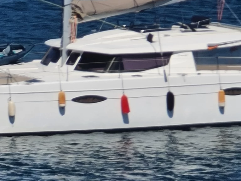 Pronajmout Katamarán se skipperem či ne Fountaine Pajot v Canet-en-Roussillon